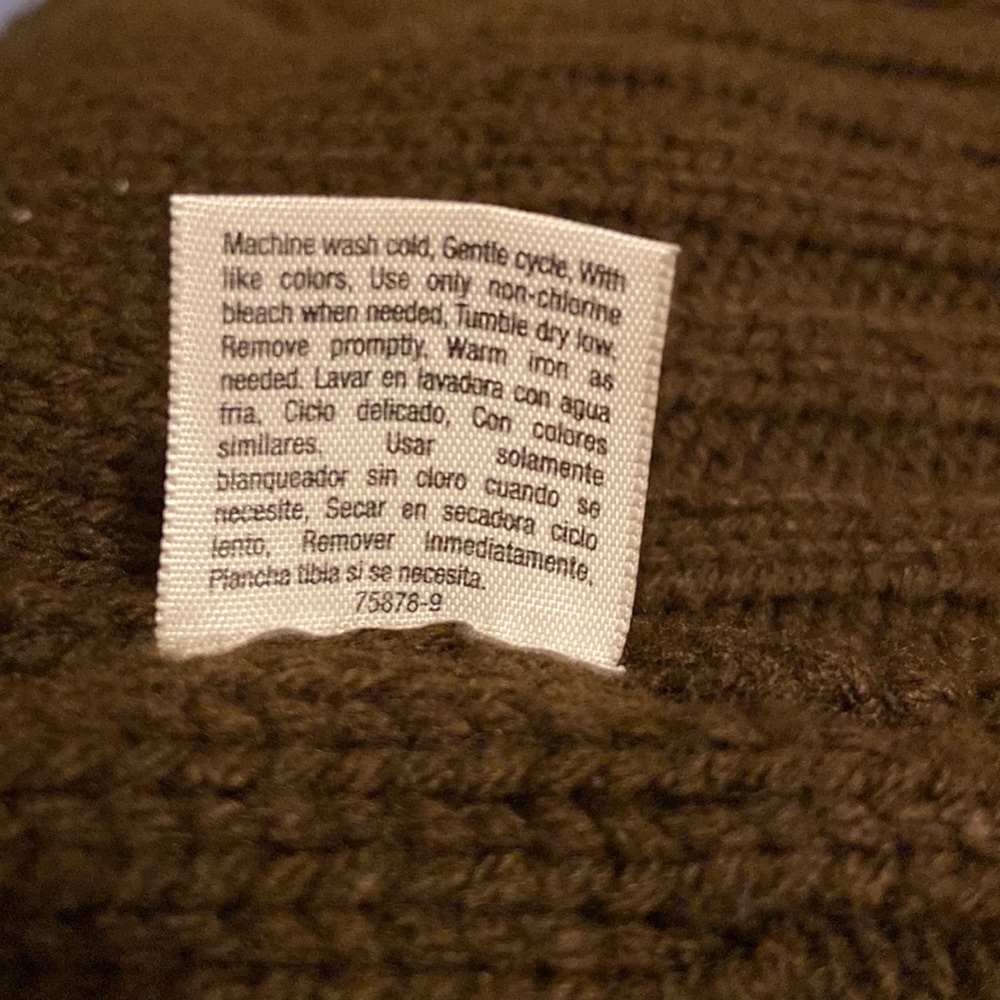 Sweater - Picture 11 of 11